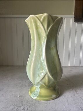 Brush McCoy Pottery Lotus Leaf Tulip Vase 8.5” Green 595 Art Deco Vintage 1940’s